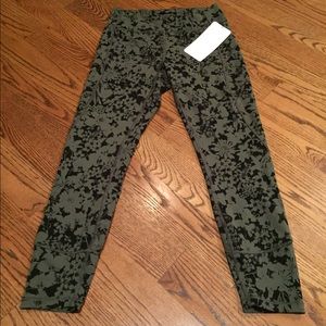 Brand new lululemon leggings